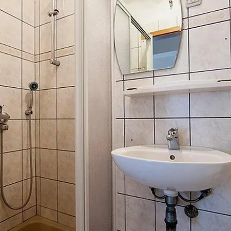 Malo - One-bedroom With Balcony And Sea View - Attic 1 * Lastovo