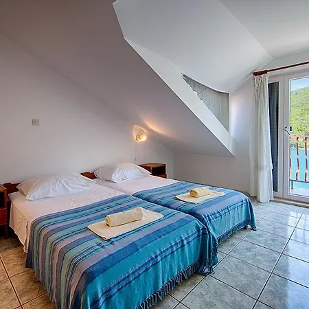 Malo - One-bedroom With Balcony And Sea View - Attic 1 *